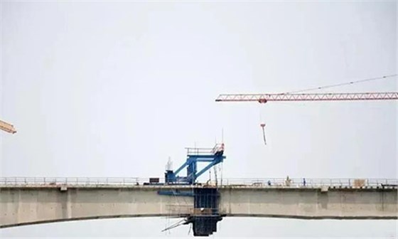 琅勃拉邦湄公河特大桥 琅勃拉邦湄公河特大桥