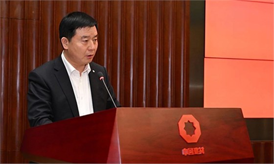 赵新军作工作报告
